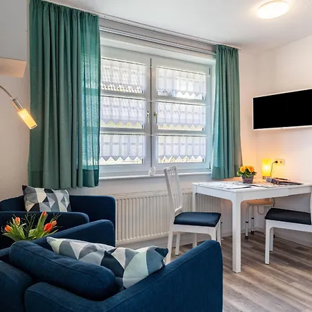 Nordhaus 1 *